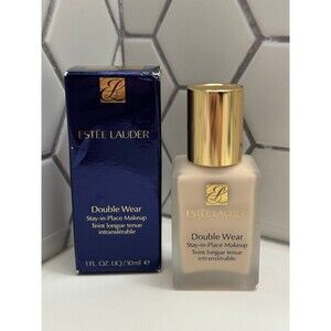 Estée Lauder Doube Wear Stay-In-Place Makeup Foundation